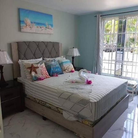 Ferienwohnung Sea Castles La Vue Montego Bay Exterior foto
