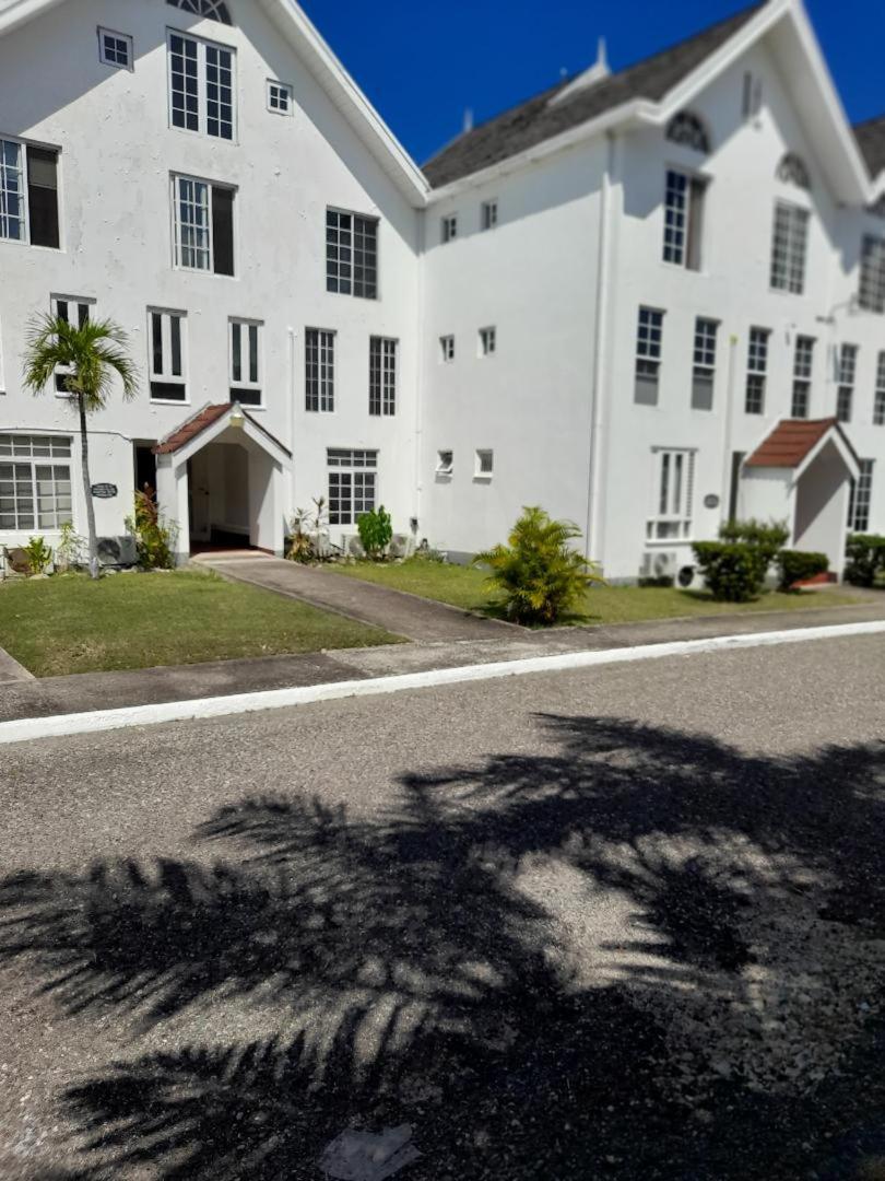 Ferienwohnung Sea Castles La Vue Montego Bay Exterior foto